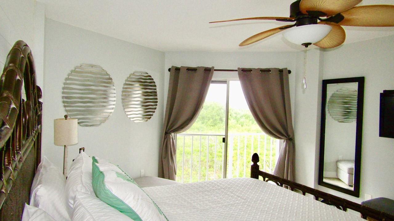 Photo of Bedroom in Tavernier