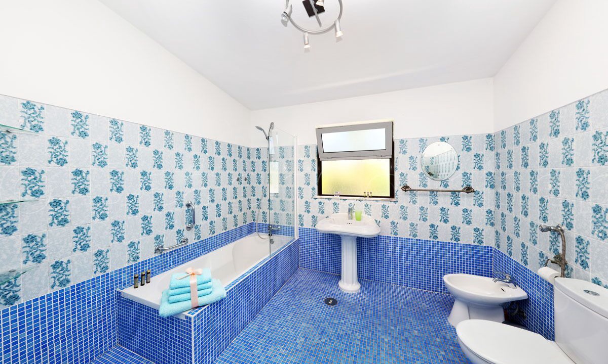 Photo of Bathroom in Calicas