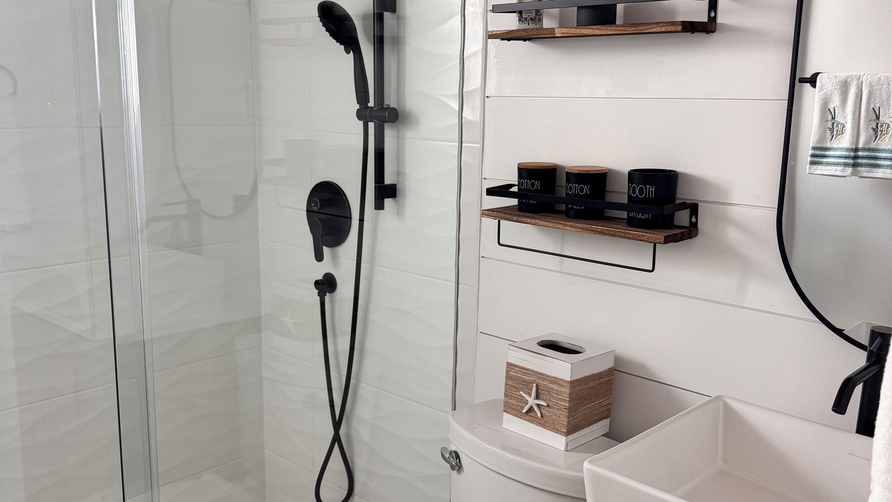 Photo of Bathroom in Pirates Cove