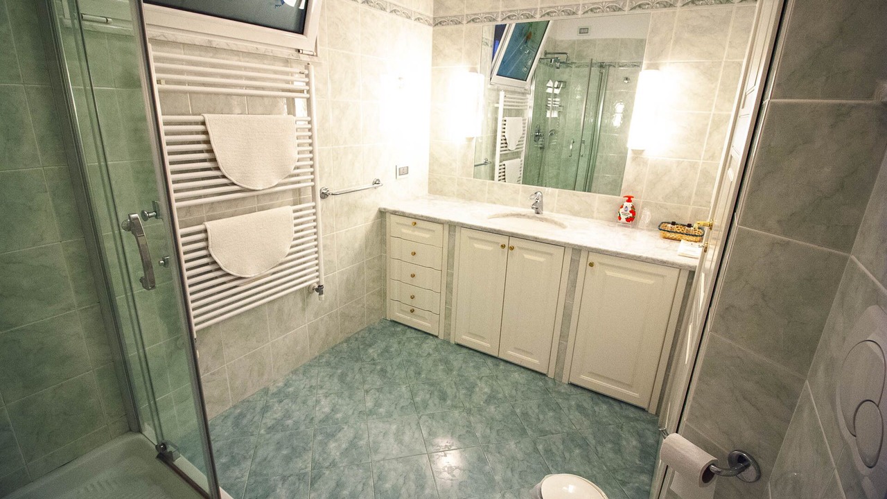 Photo of Bathroom in Torre del Mare