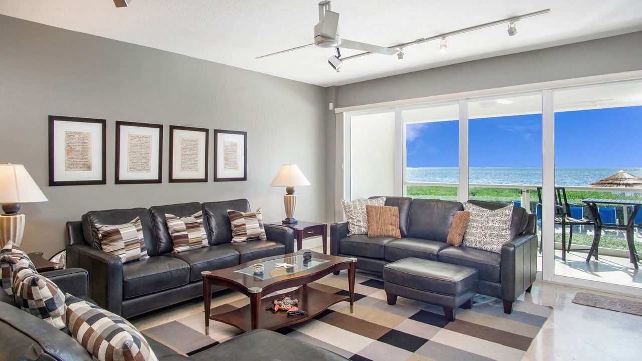 Photo of Livingroom in Rock Harbor