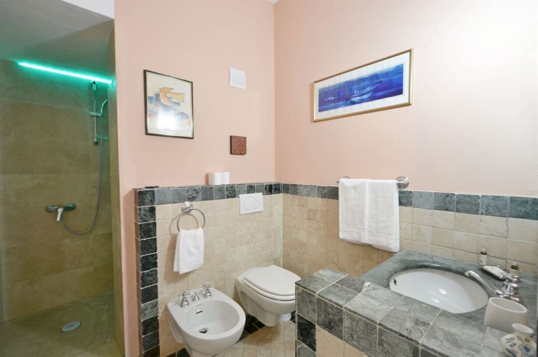 Photo of Bathroom in Gaiole in Chianti