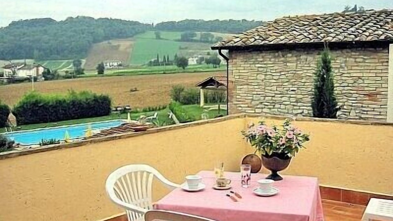 Photo of Outdoor in Montone