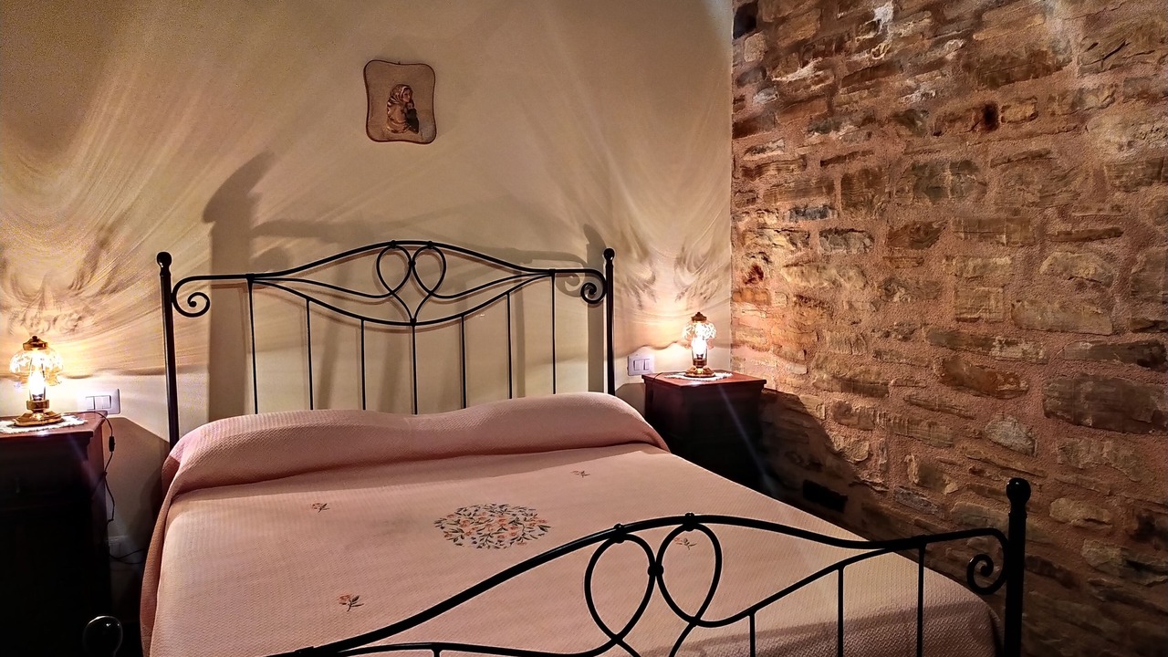 Photo of Bedroom in Parchiule