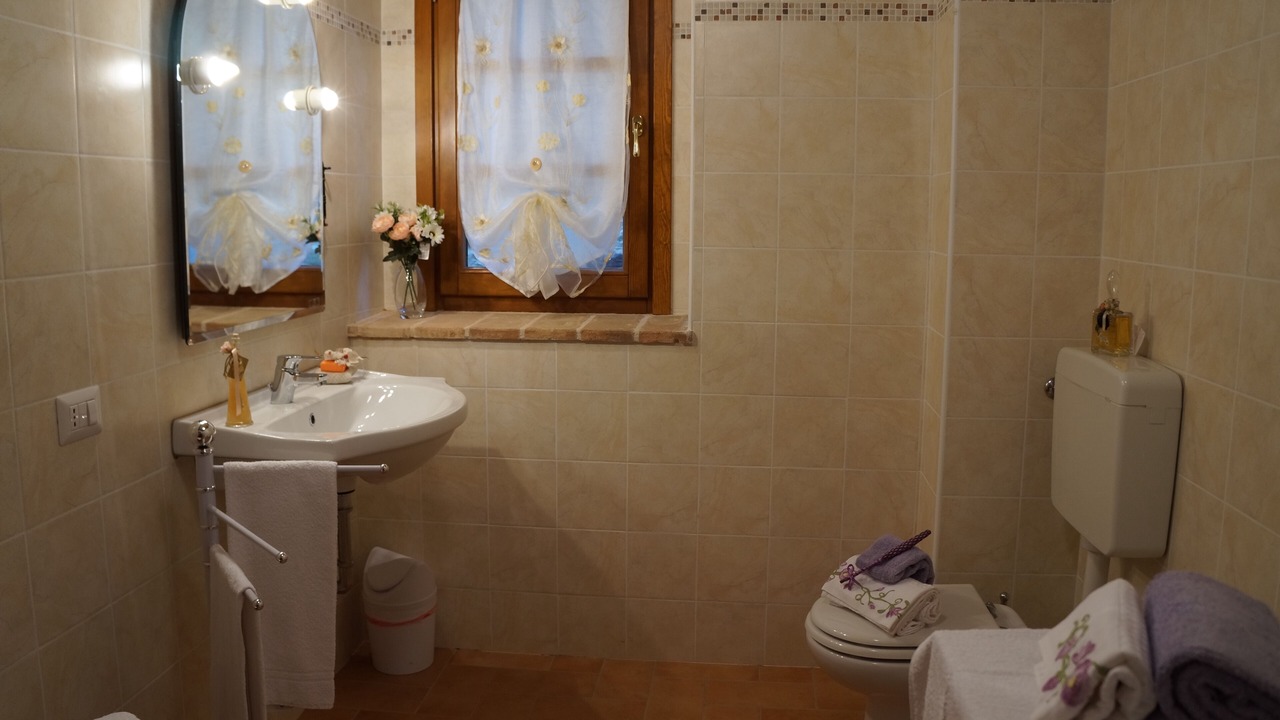 Photo of Bathroom in Parchiule