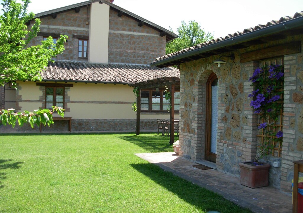 Photo of Buildings in Acquapendente