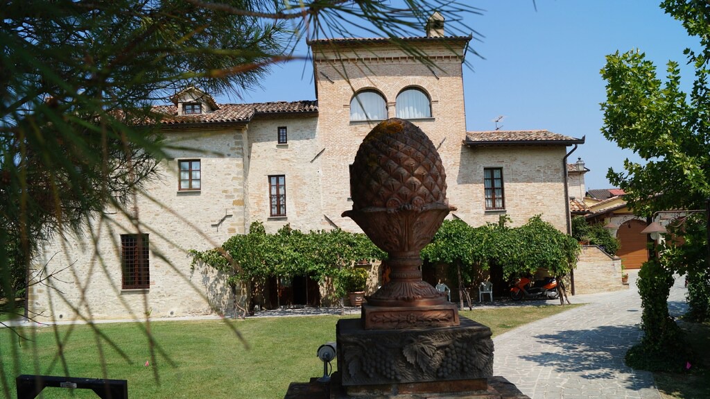 Photo of Buildings in Piosina