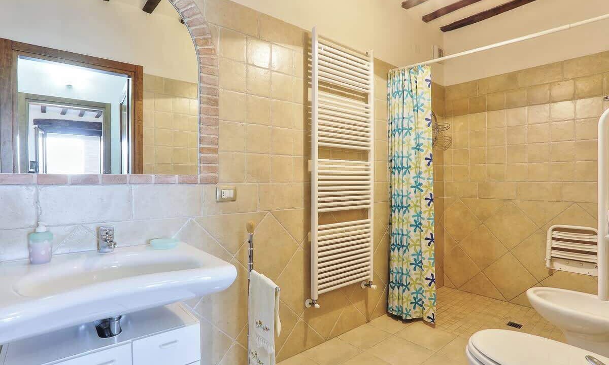 Photo of Bathroom in Fratta