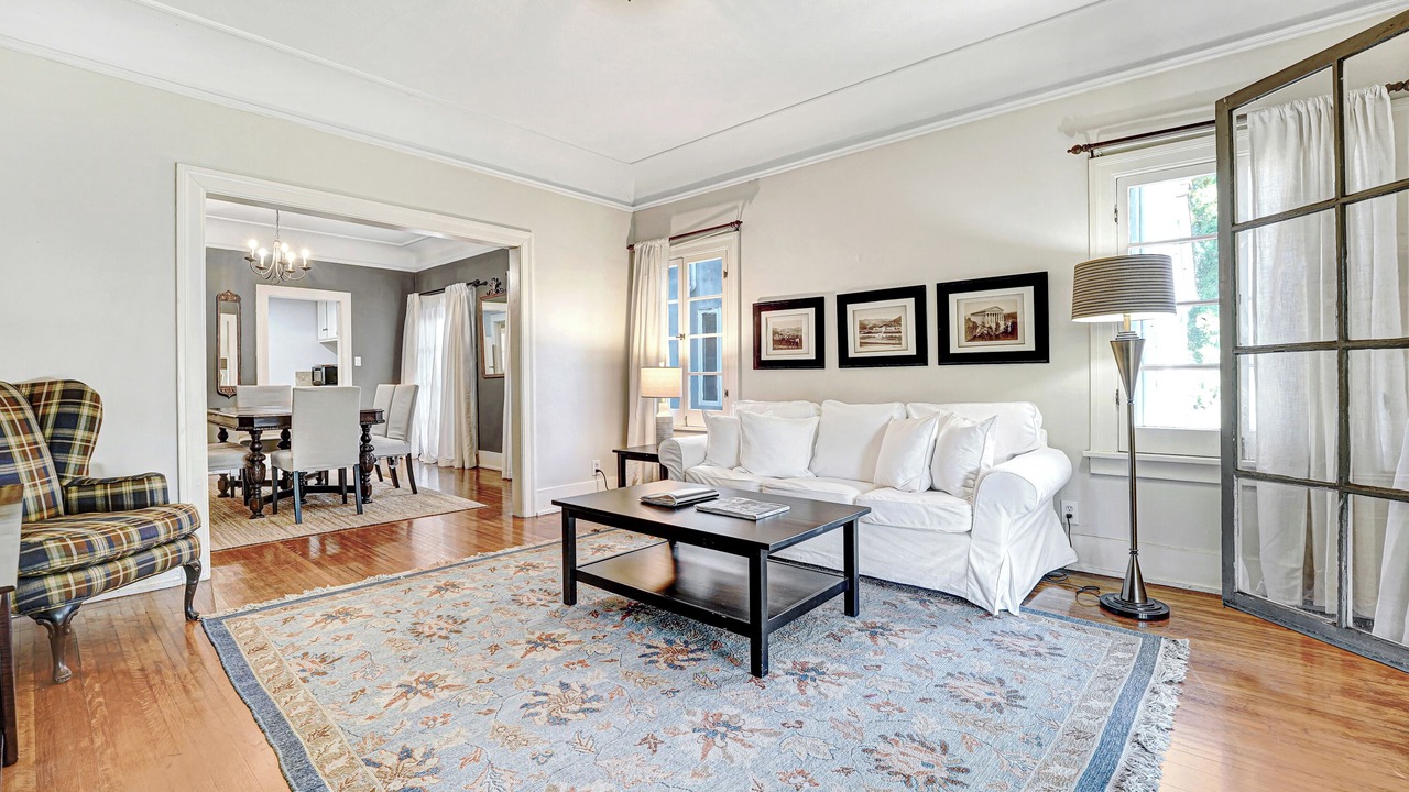 Photo of Livingroom in Larchmont