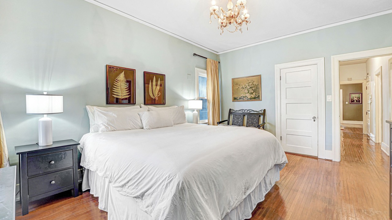 Photo of Bedroom in Larchmont