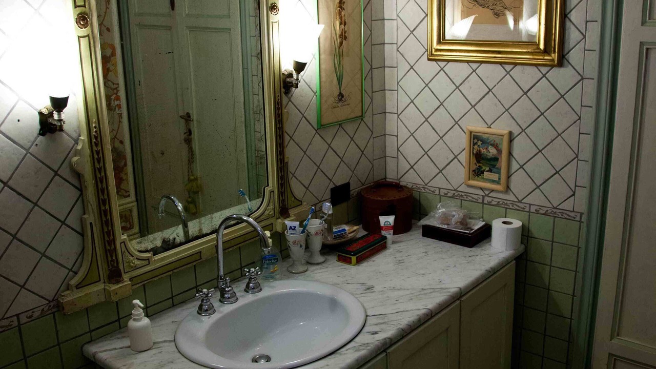 Photo of Bathroom in Carrara