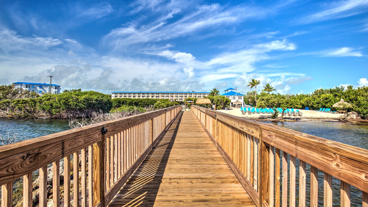 Photo of Others in Tavernier