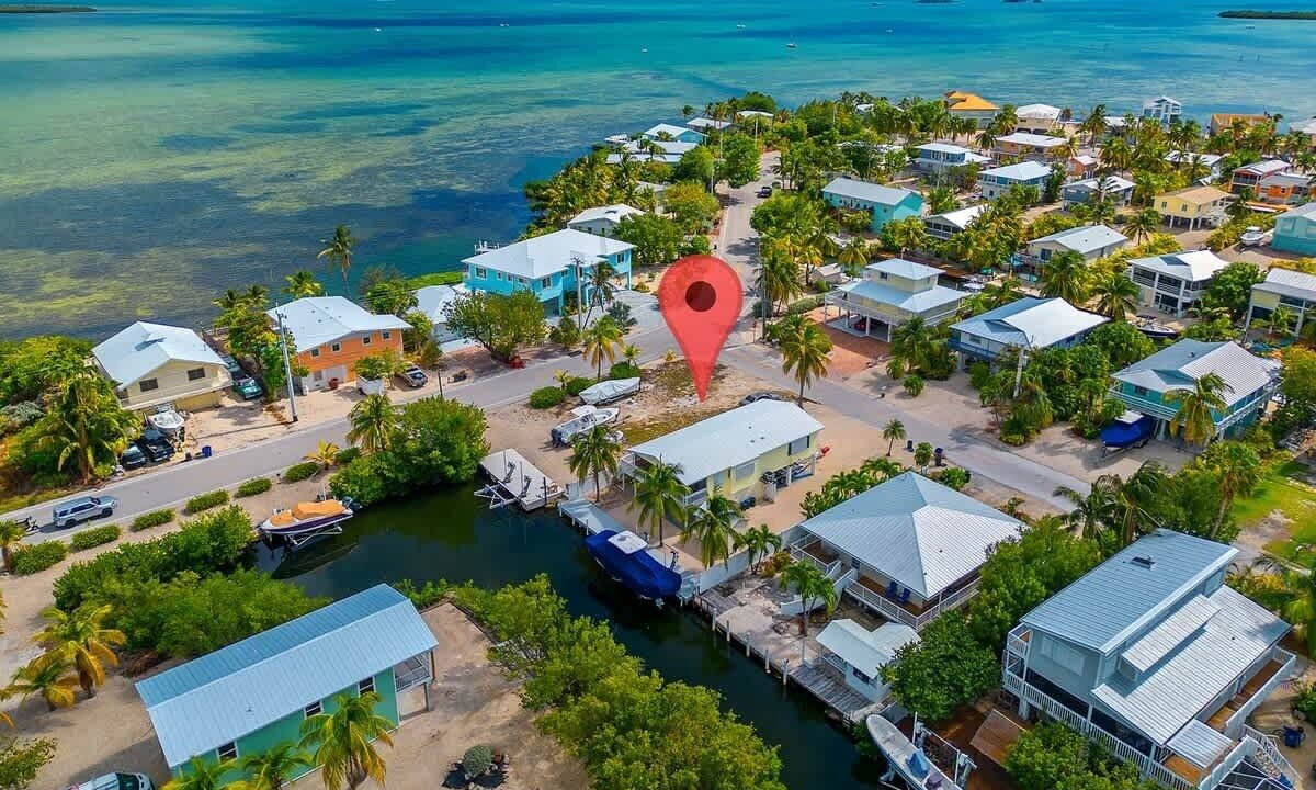 Photo of Outdoor in Breezeswept Beach Estates