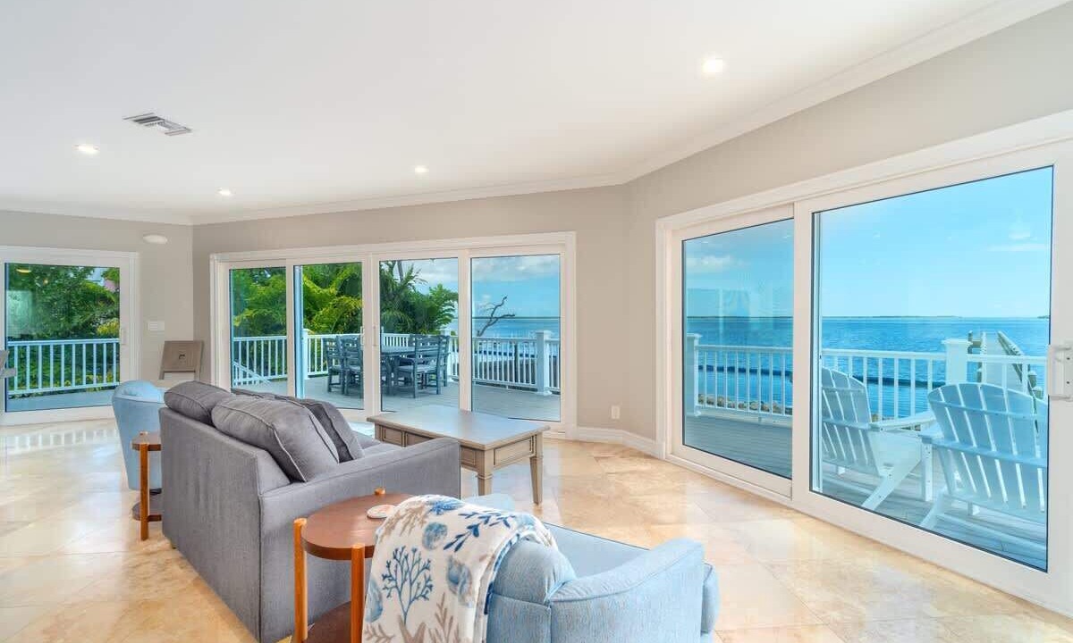 Photo of Livingroom in Coupon Bight Aquatic Preserve