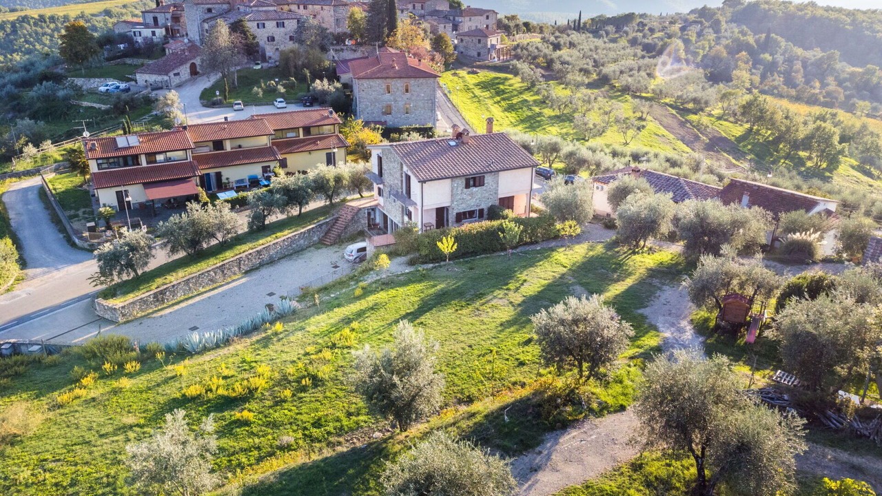 Photo of Others in Rietine