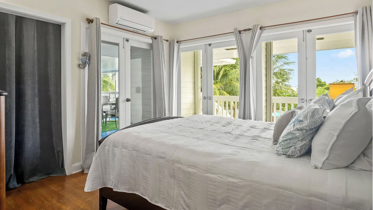 Photo of Bedroom in Cudjoe Gardens
