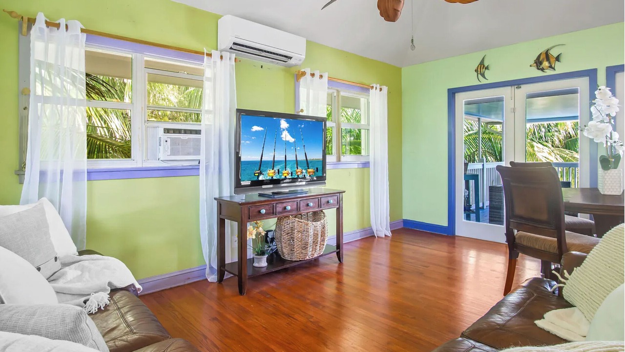 Photo of Livingroom in Cudjoe Gardens
