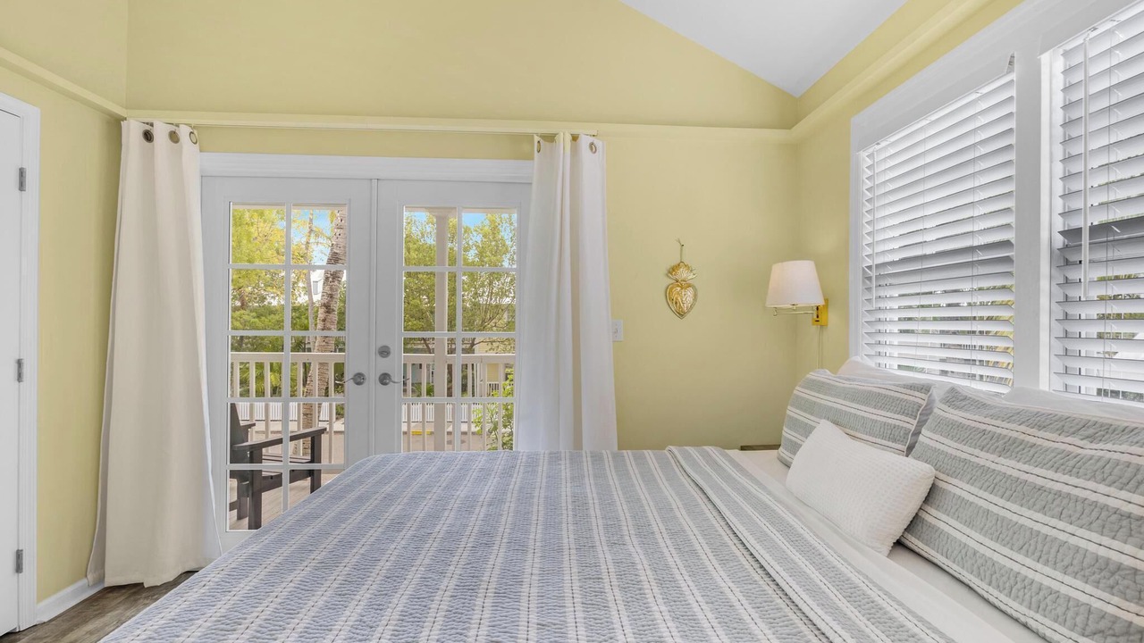 Photo of Bedroom in Bahama Village