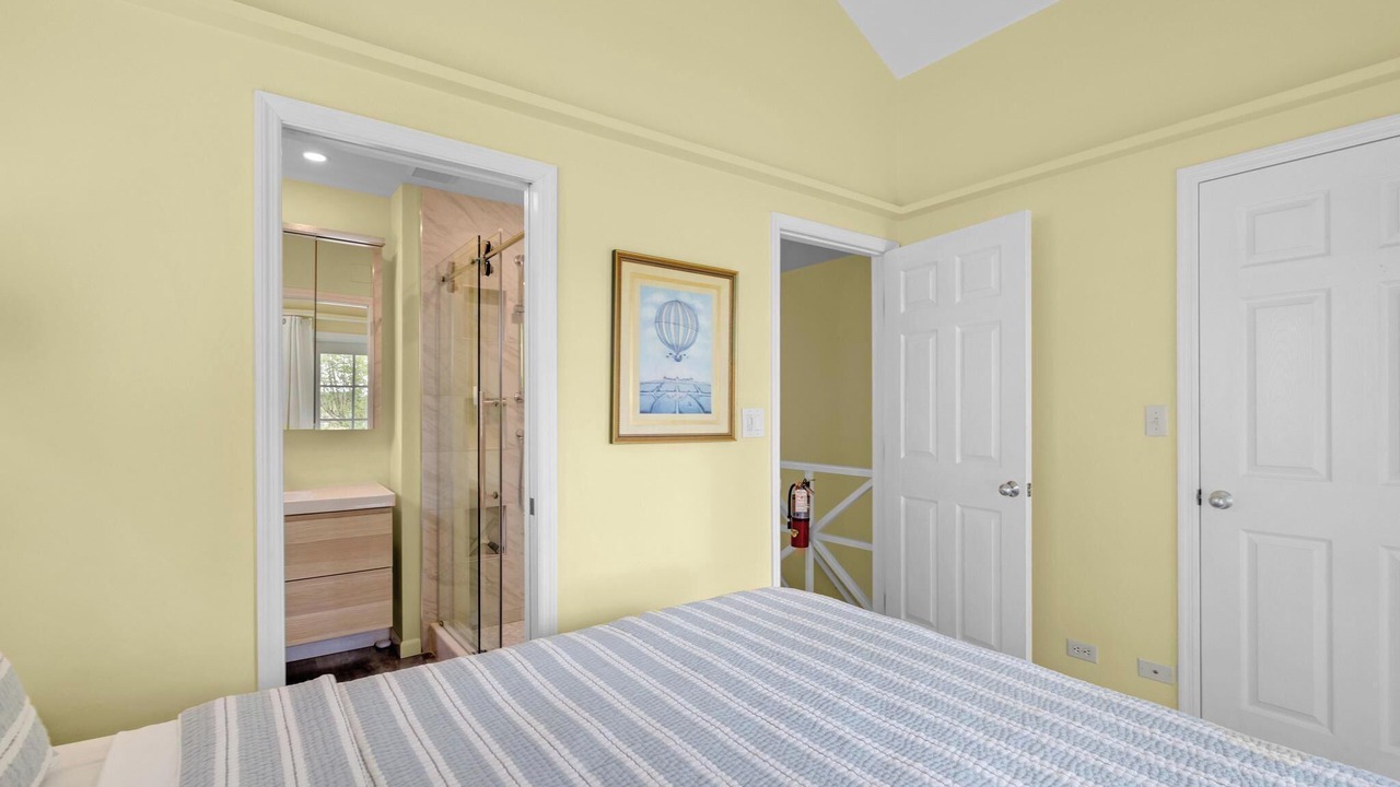 Photo of Bedroom in Bahama Village