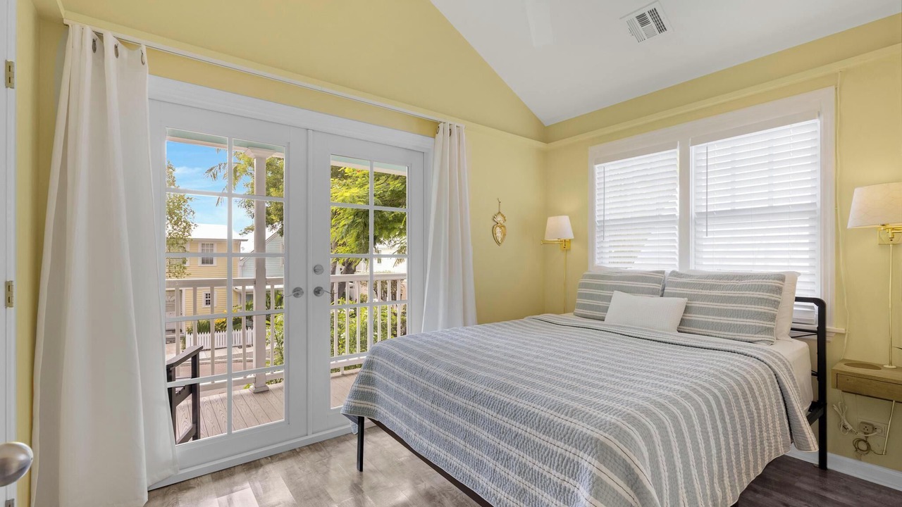 Photo of Bedroom in Bahama Village
