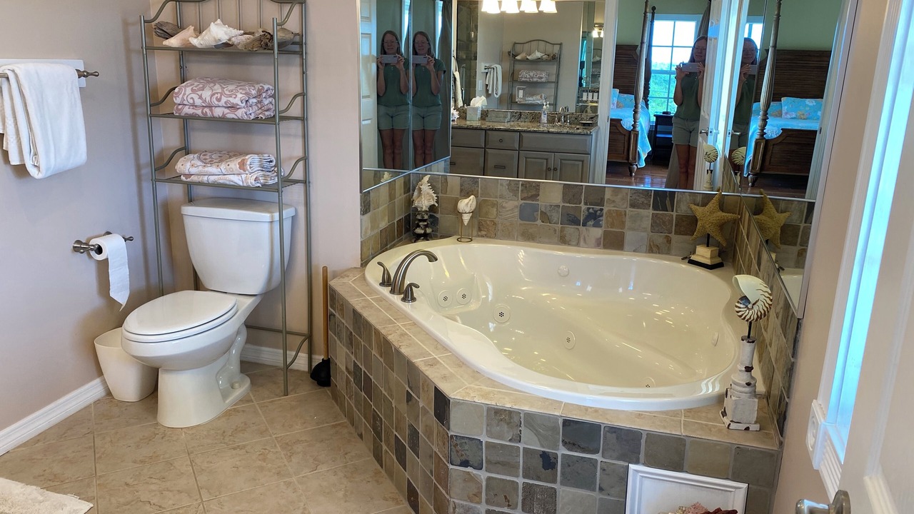 Photo of Bathroom in Summerland Key