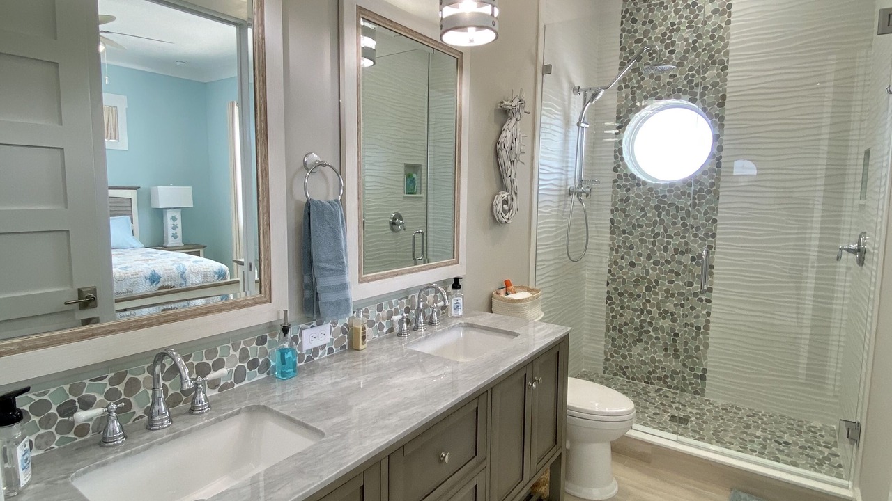Photo of Bathroom in Key Colony Beach