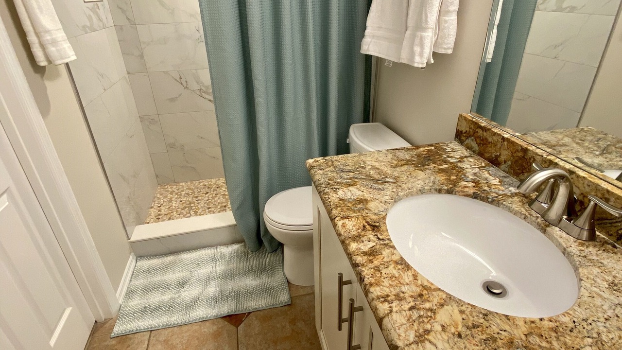 Photo of Bathroom in Tavernier