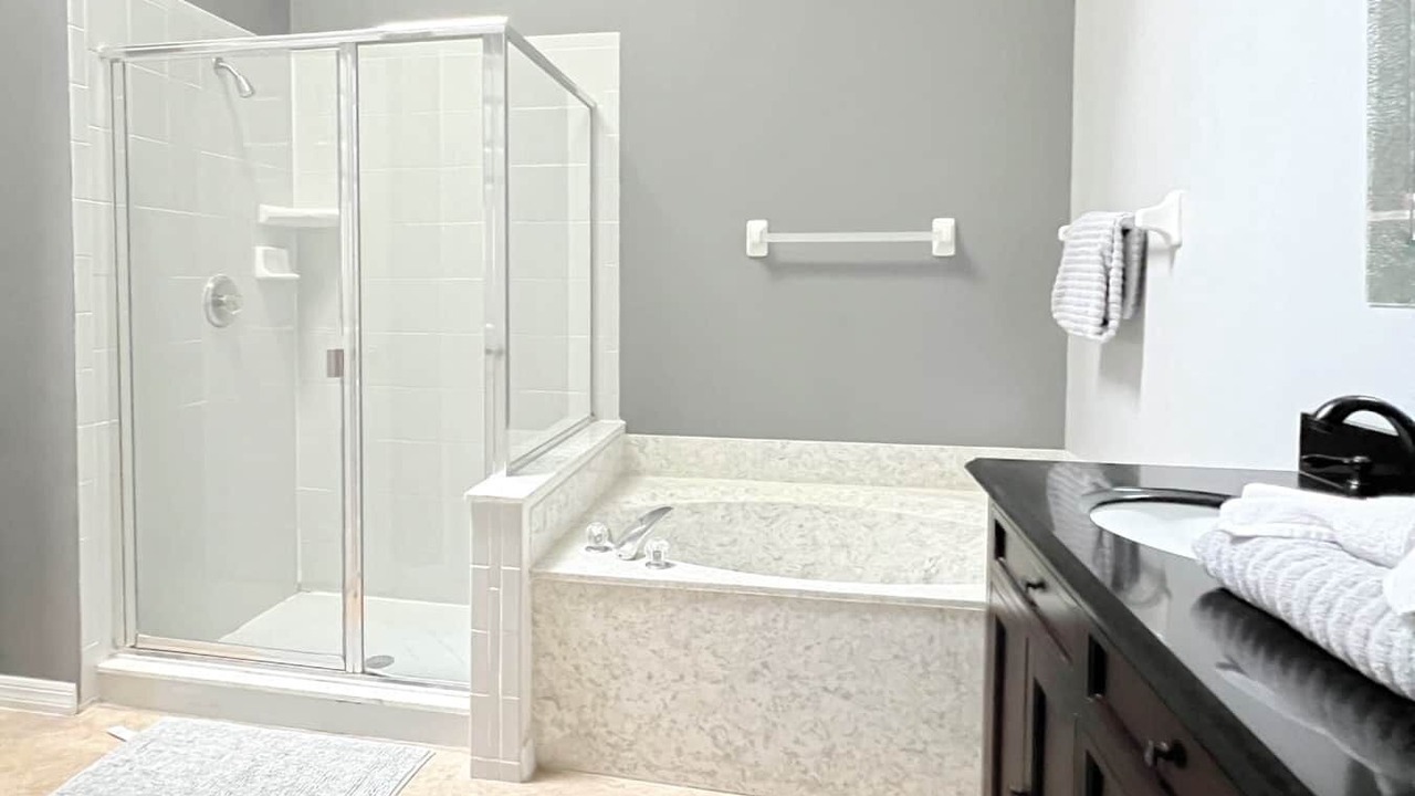 Photo of Bathroom in Lake Davenport Estates