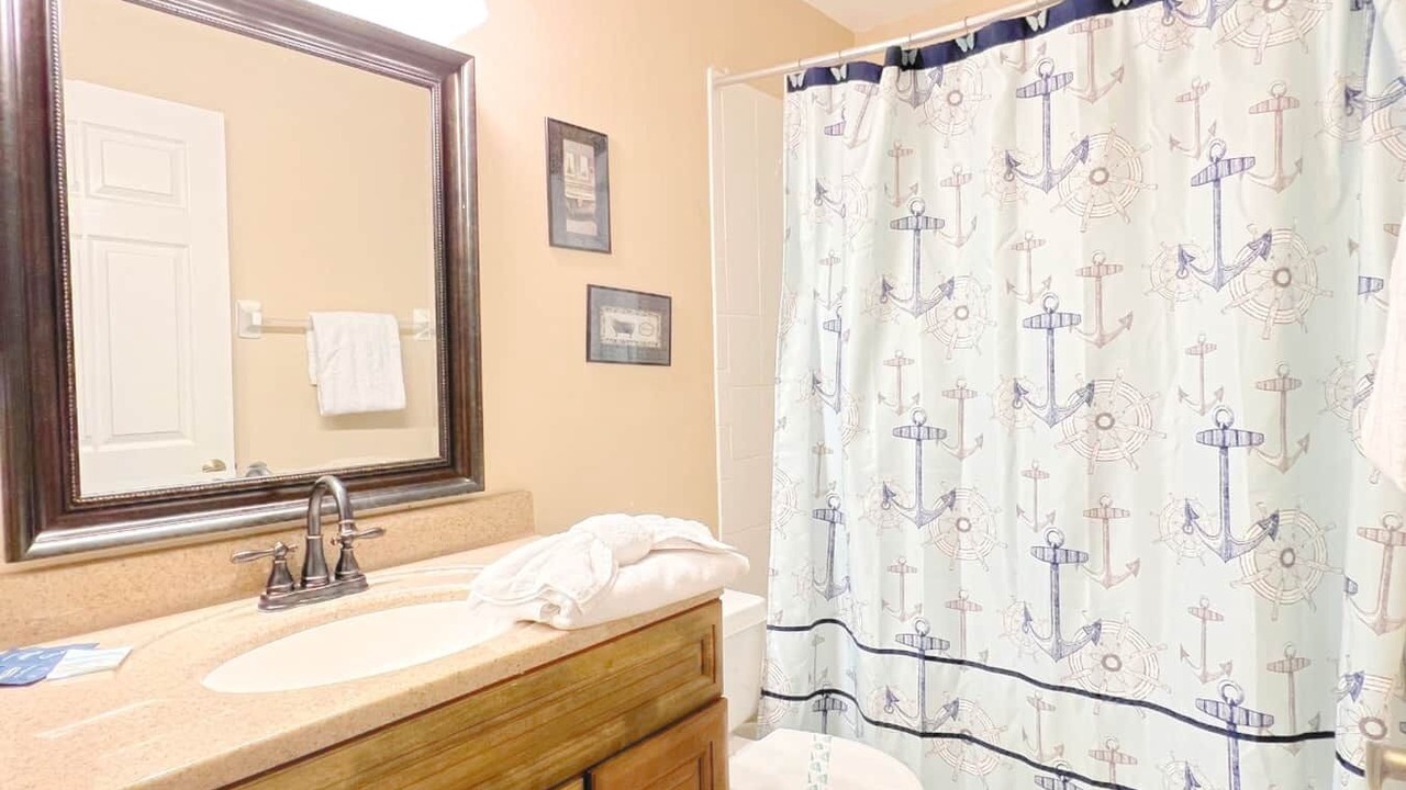 Photo of Bathroom in Lake Davenport Estates