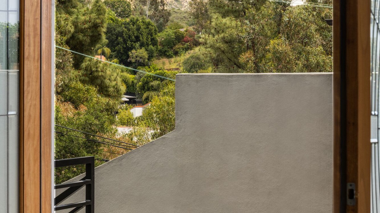 Photo of Others in Hollywood Hills