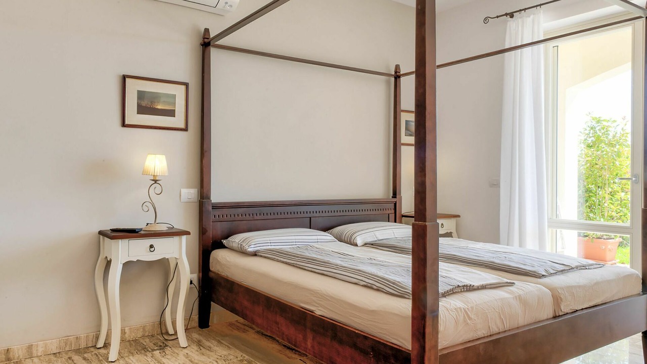 Photo of Bedroom in Lacona