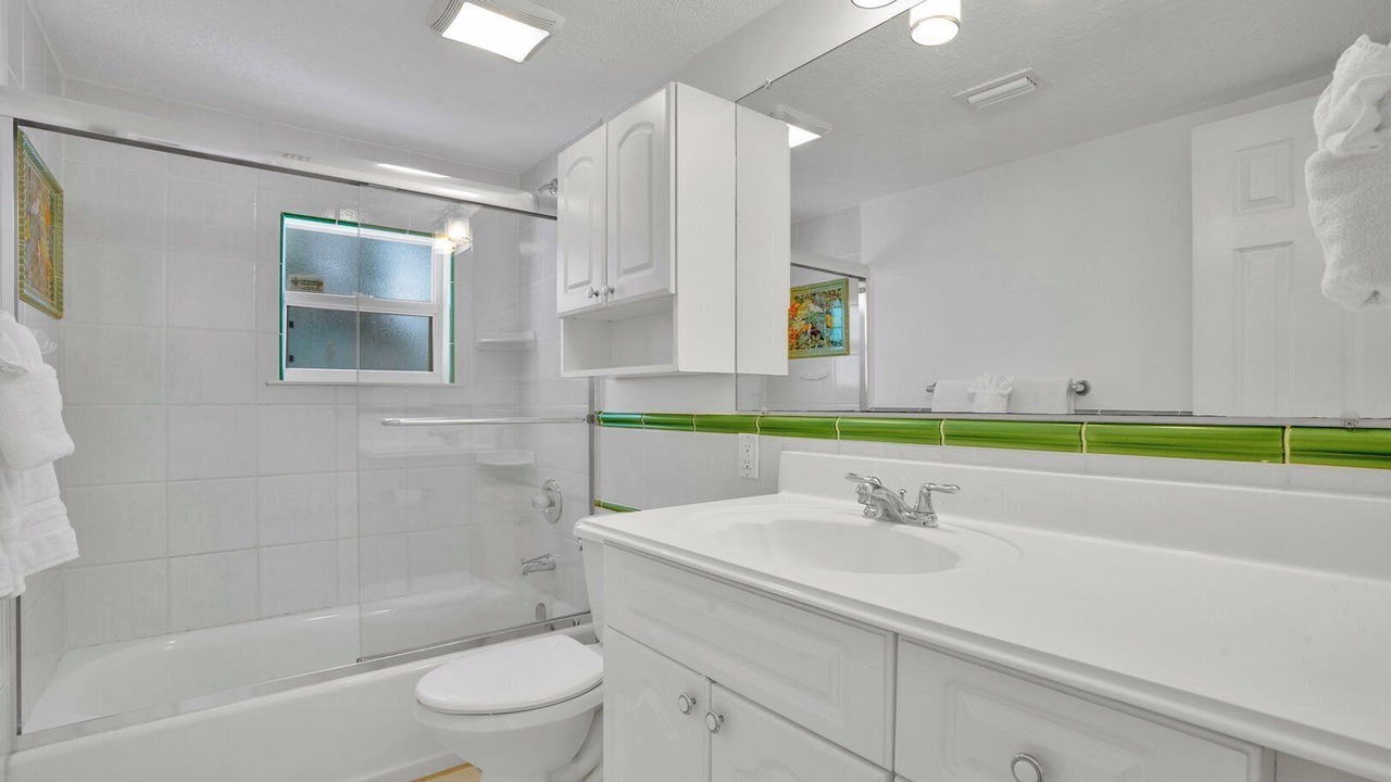Photo of Bathroom in Marathon