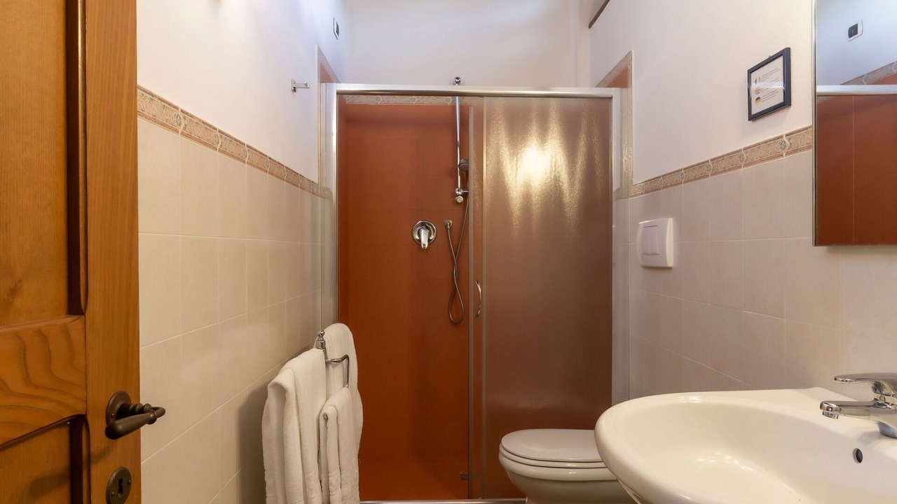 Photo of Bathroom in Poppi