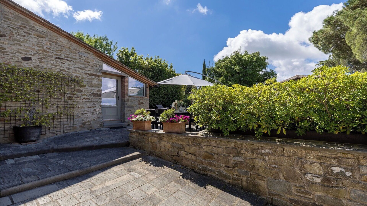 Photo of Outdoor in Camucia
