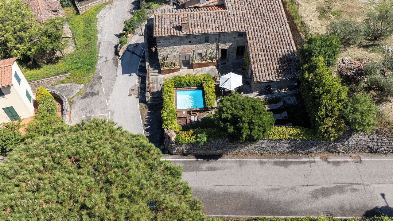 Photo of Outdoor in Camucia