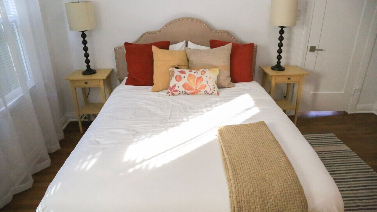 Photo of Bedroom in Beverly Grove