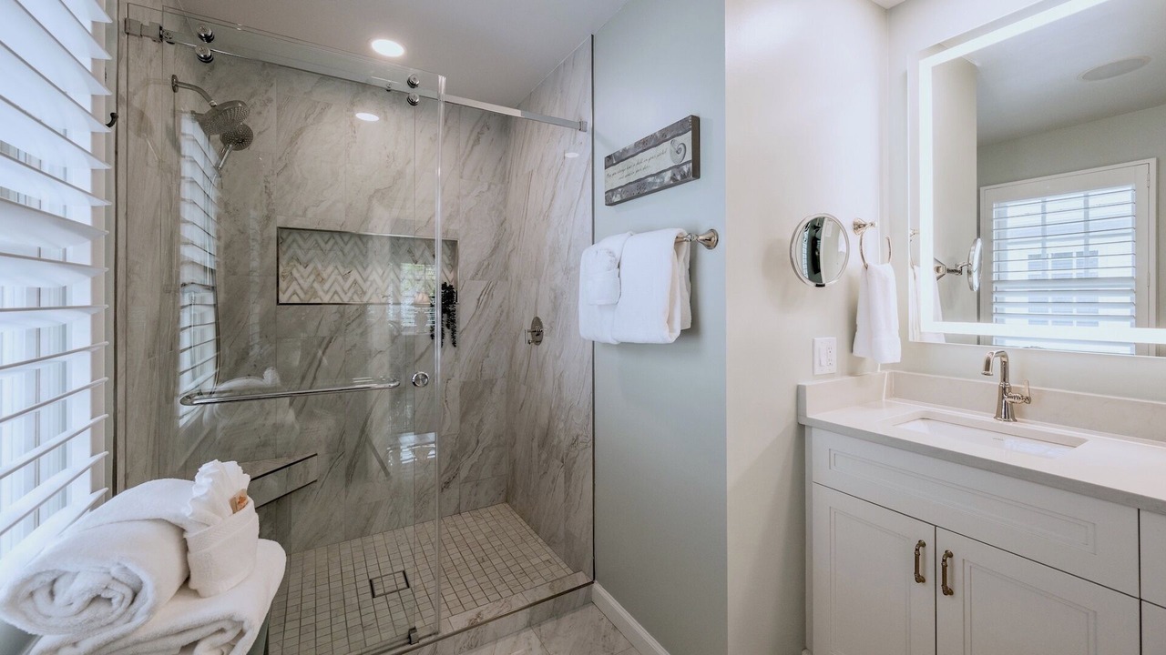 Photo of Bathroom in Truman Annex