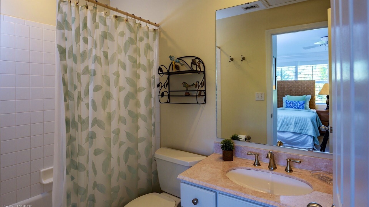 Photo of Bathroom in Truman Annex