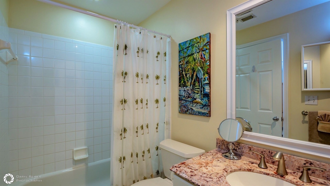 Photo of Bathroom in Truman Annex