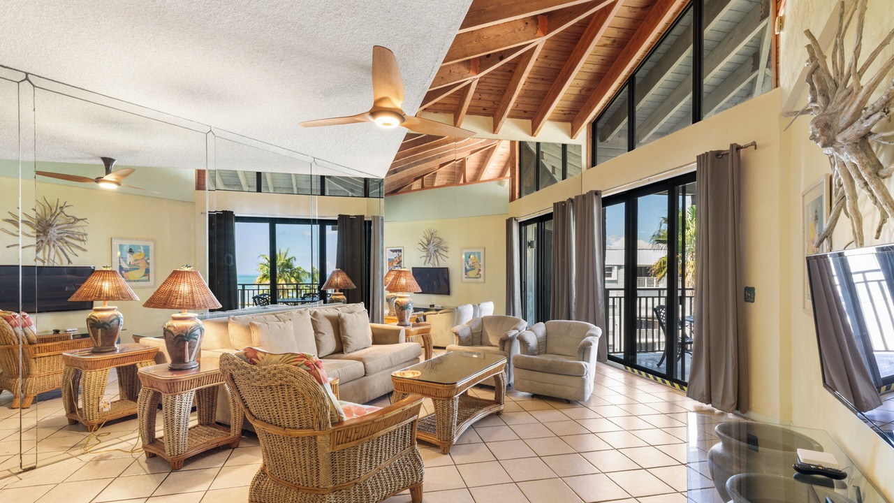 Photo of Livingroom in Key West