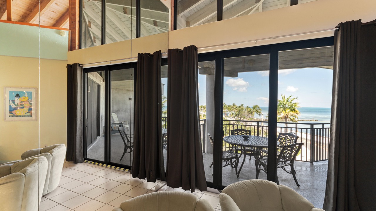 Photo of Livingroom in Key West