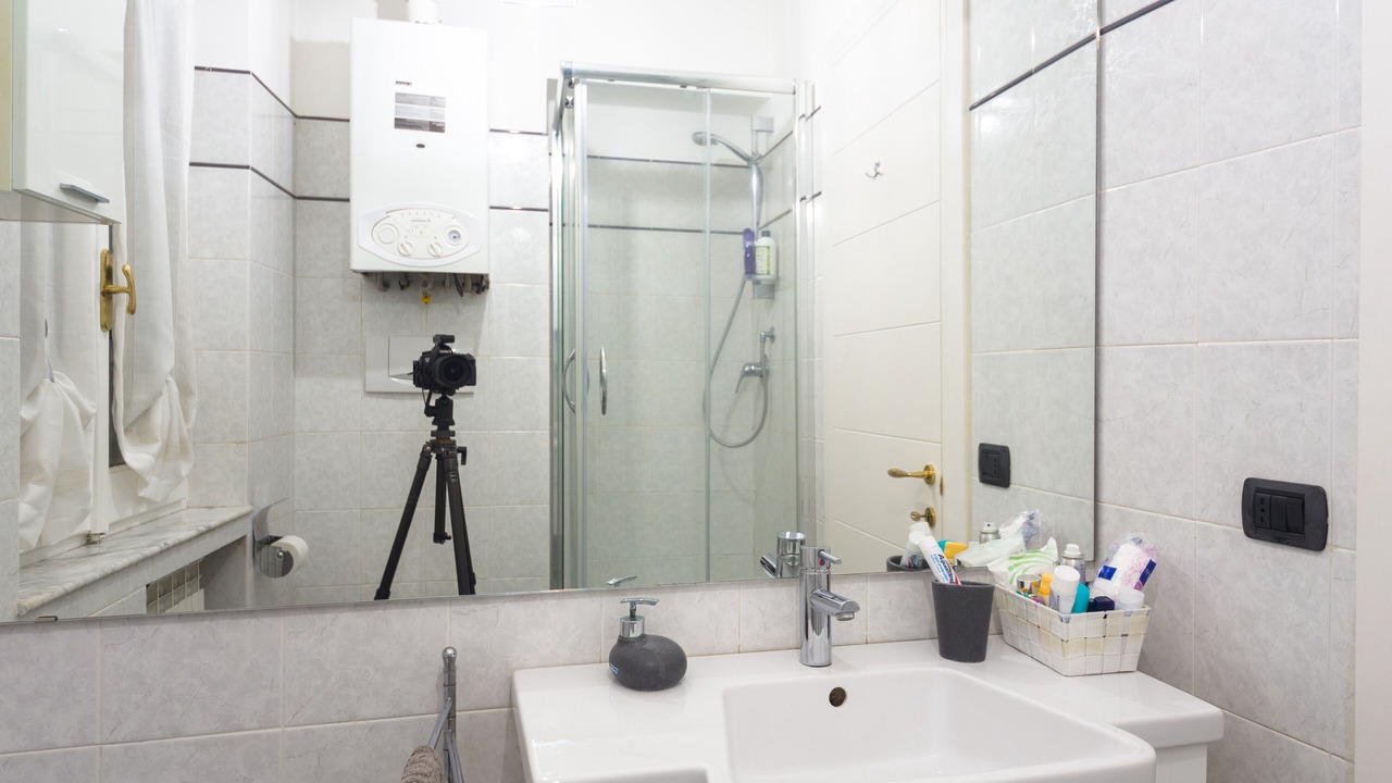 Photo of Bathroom in Genoa Historical Centre