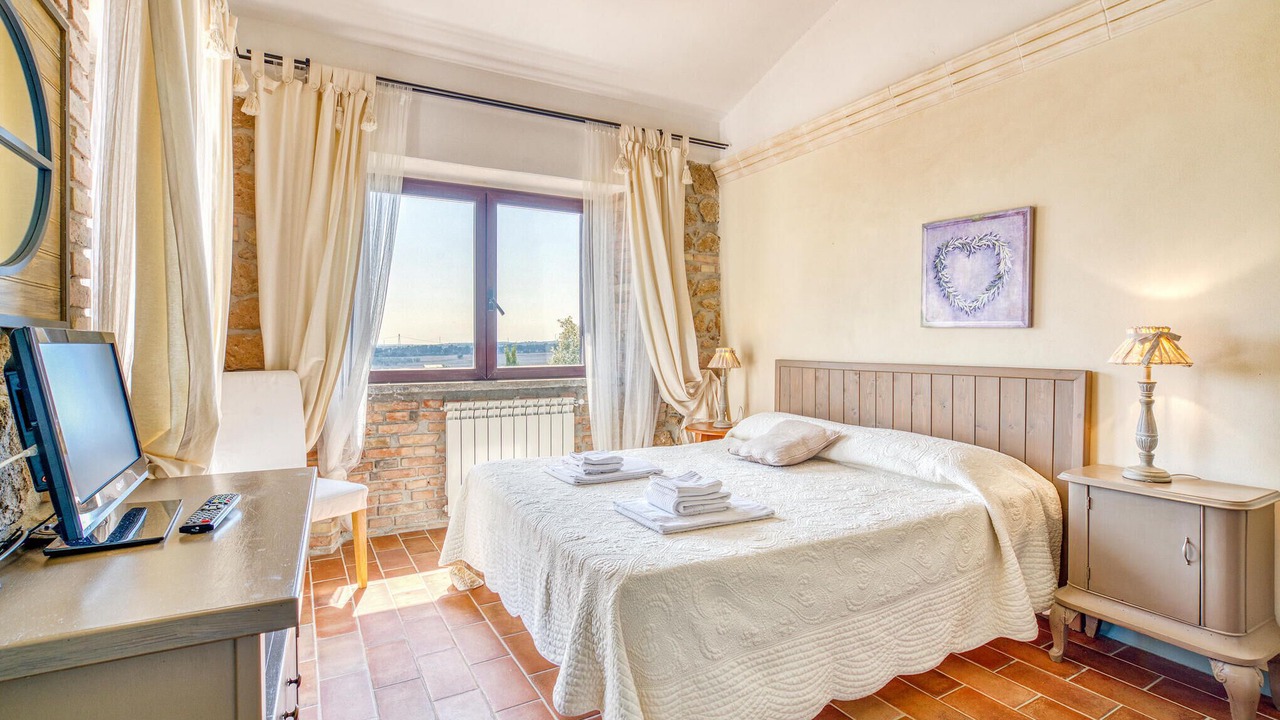 Photo of Others in Tuscania