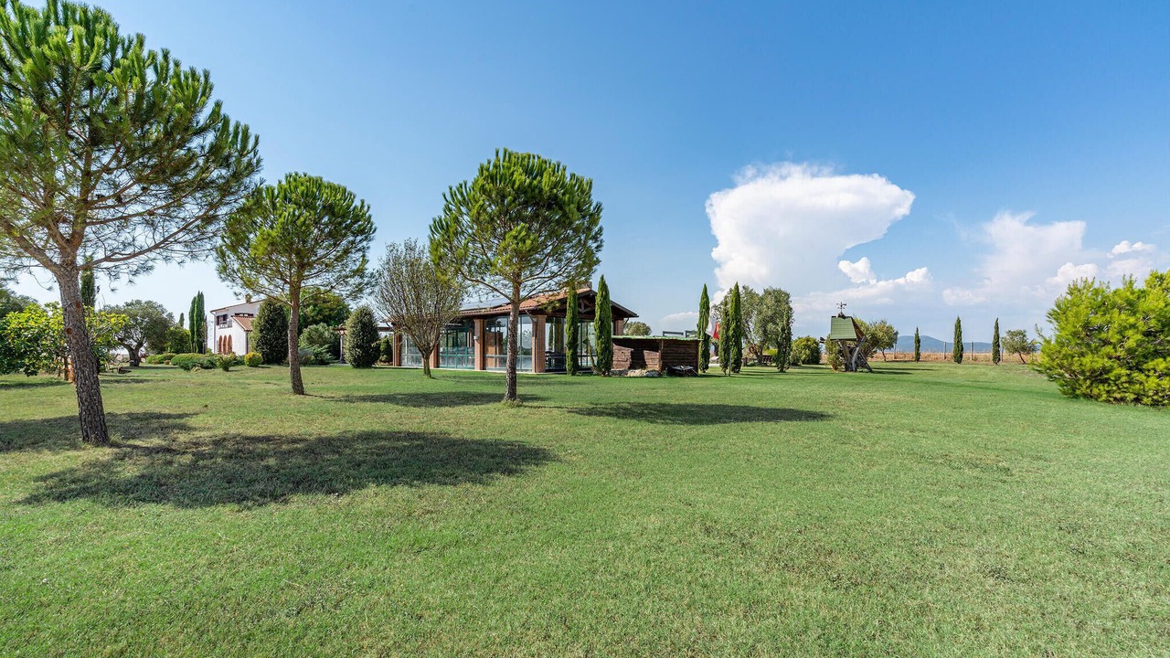 Photo of Others in Tuscania
