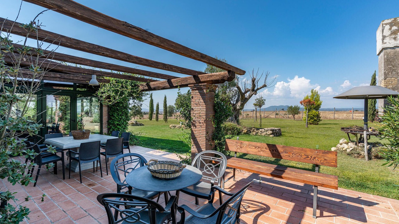Photo of Others in Tuscania