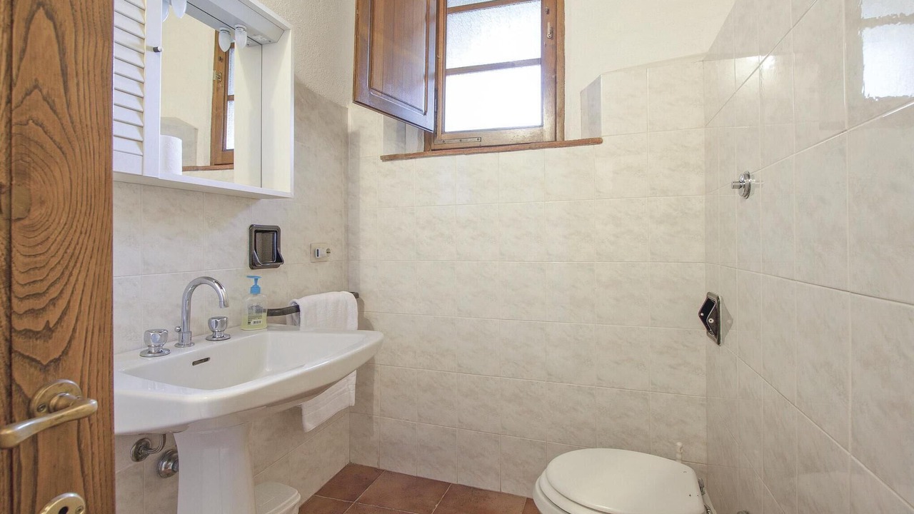 Photo of Bathroom in Gaiole in Chianti
