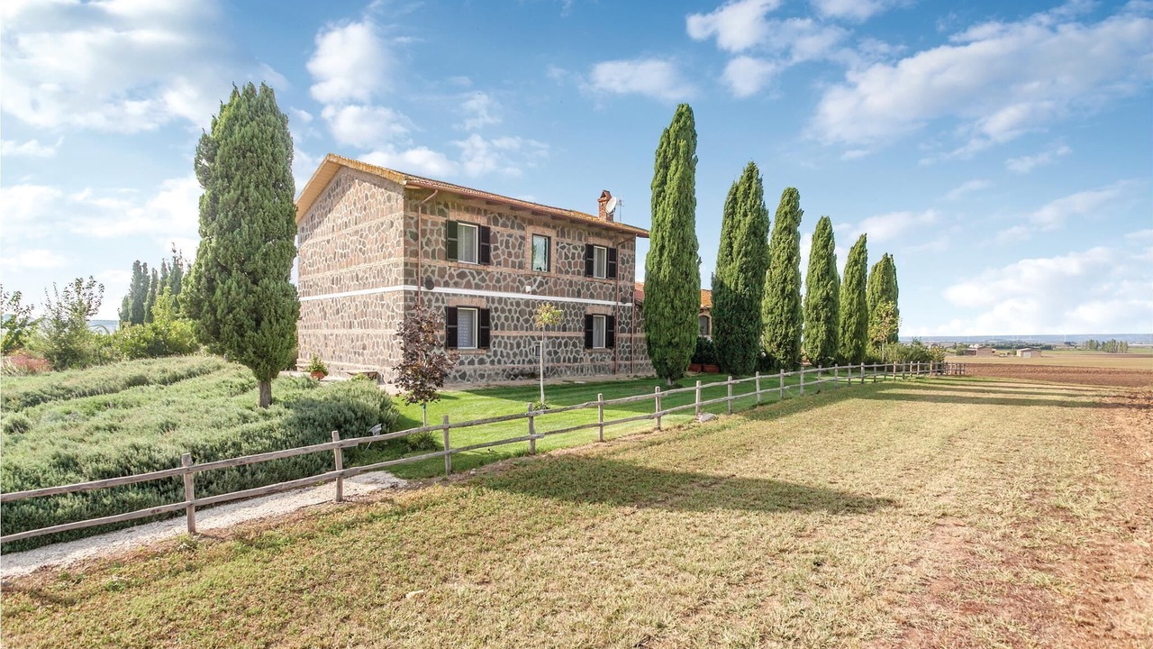Photo of Others in Tuscania