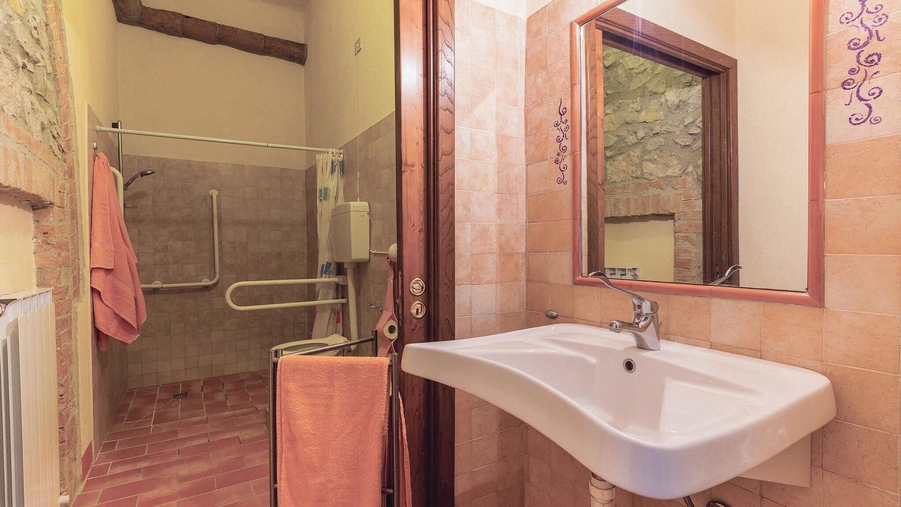 Photo of Bathroom in Pomarance