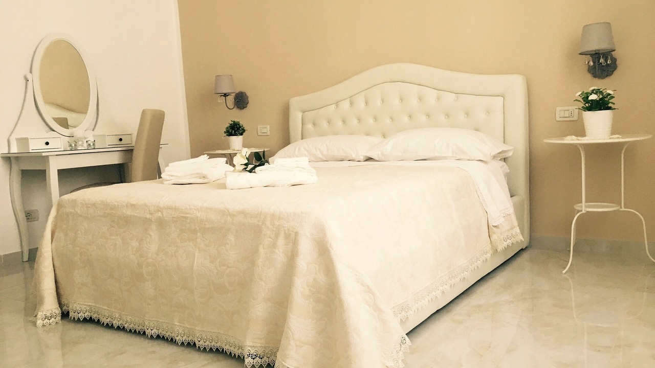 Photo of Bedroom in La Spezia Historic Centre