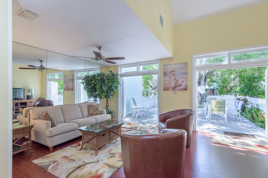 Photo of Livingroom in Truman Annex